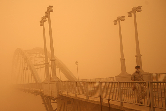 گرد و غبار در جنوب ایران روندی افزایشی خواهد داشت