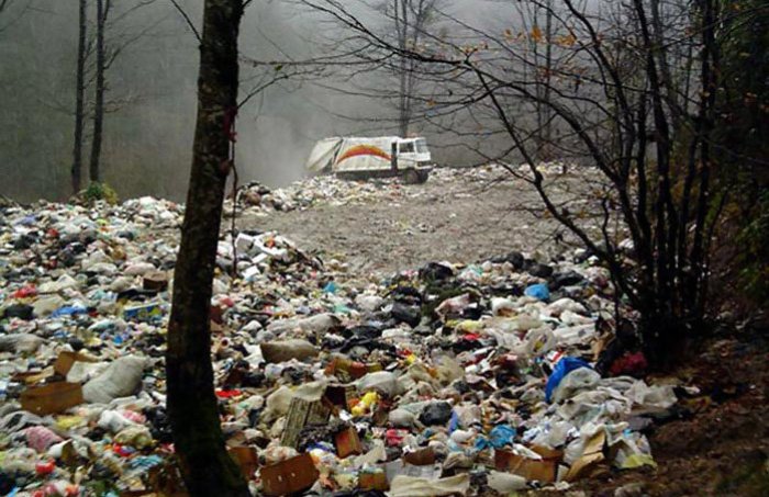 جمع‌آوری زباله در آمل به بحران تبدیل شده است