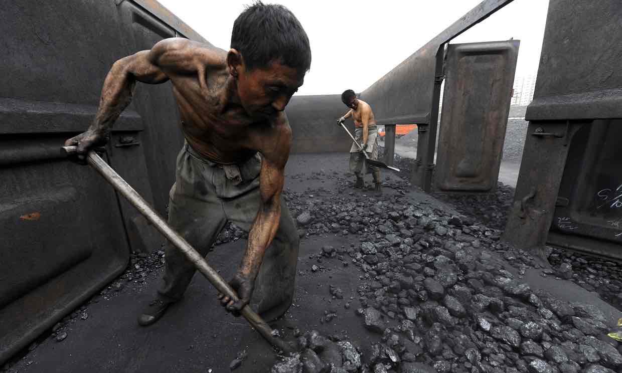 کاهش تقاضای جهانی برای زغال‌سنگ در دومین سال پیاپی