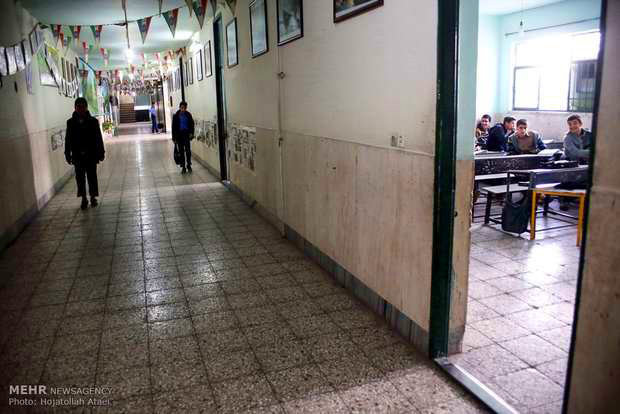 ۷۰۰مدرسه تهران با طوفان شدید تخریب می‌شوند