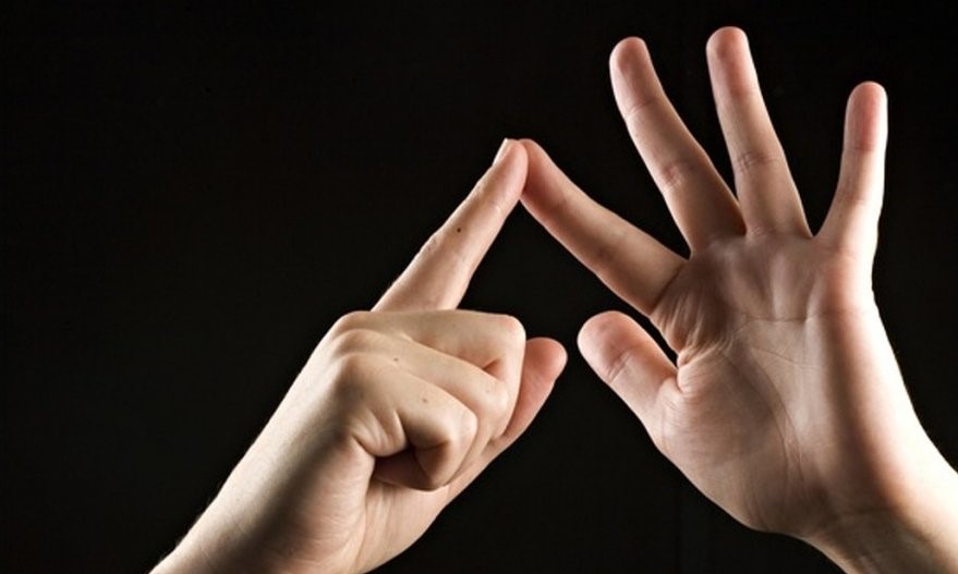 از مصادره «زبان اشاره» دست بردارید