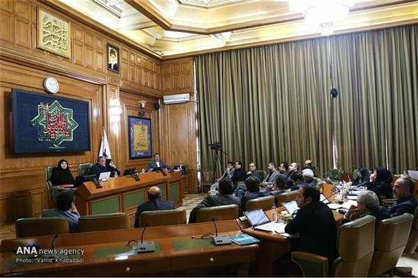 ارائه‌نشدن گزارش ماهانه درآمد و هزینه‌های شهرداری به شورا