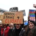 ده هزار دانش‌آموز به‌جای مدرسه به تظاهرات دفاع از محیط‌زیست رفتند