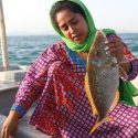 می گویند کار زن ماهیگیری نیست